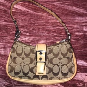 Coach signature tan logo purse